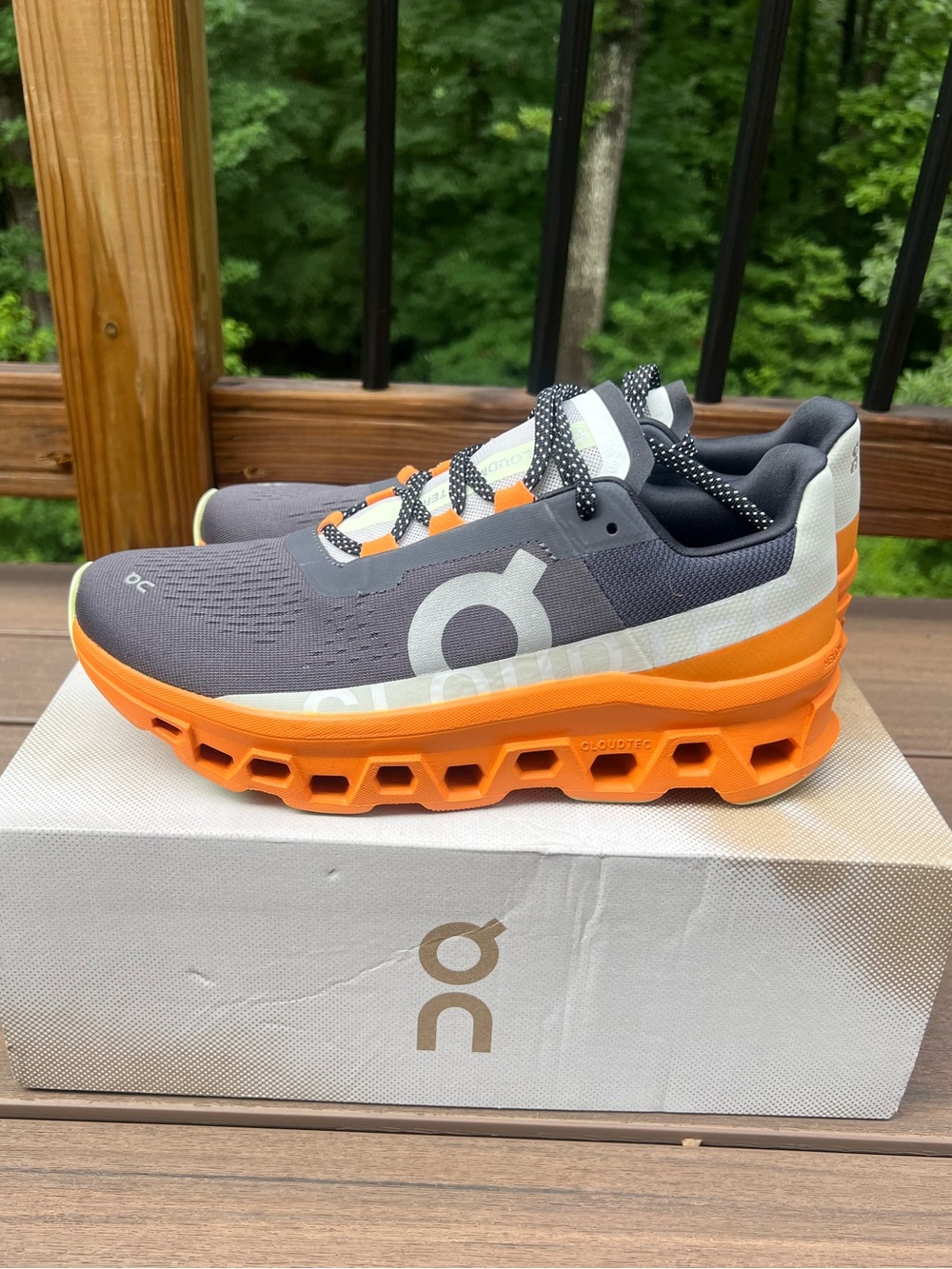 New Mens On Cloudstratus Running Shoes - Gray & Orange Sz 10 - Picture 1 of 4